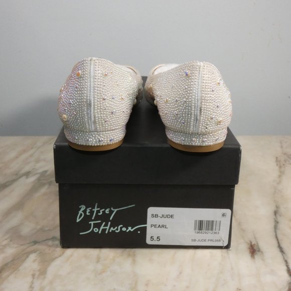 NiB - Betsey Johnson Irredecent Pearl Rhinestones Jude Ballet Flat, Pearl, 5.5 - Picture 7 of 9